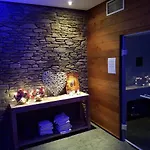 Hotel La Ferronniere 3*
