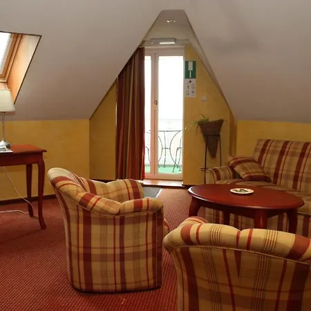 Hotell La Ferronniere 3*