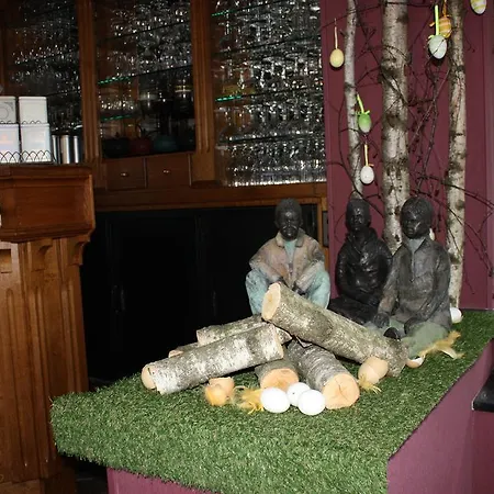 La Ferronniere 3*