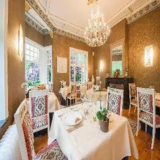 La Ferronniere Hotell Bouillon