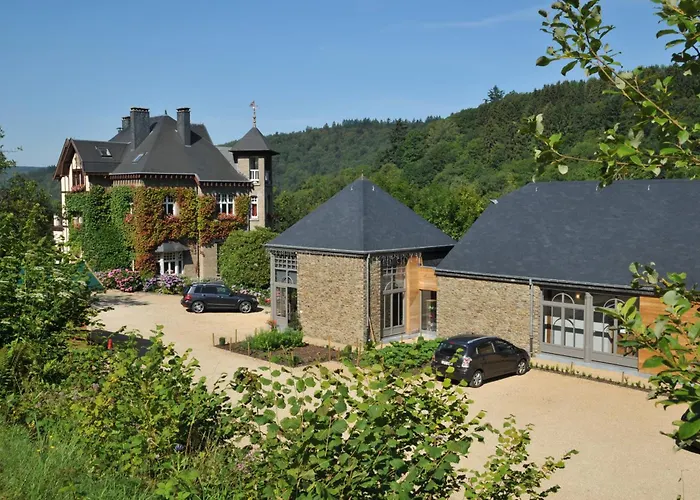 호텔 La Ferronniere 3*