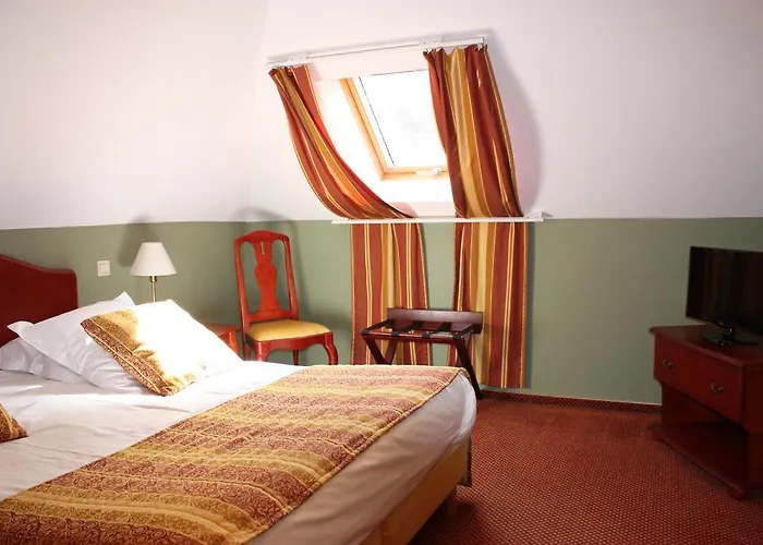 La Ferronniere 부용